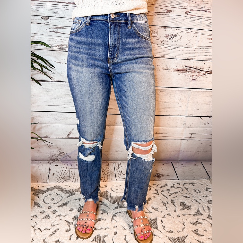 NWT! High Rise Distressed Crops